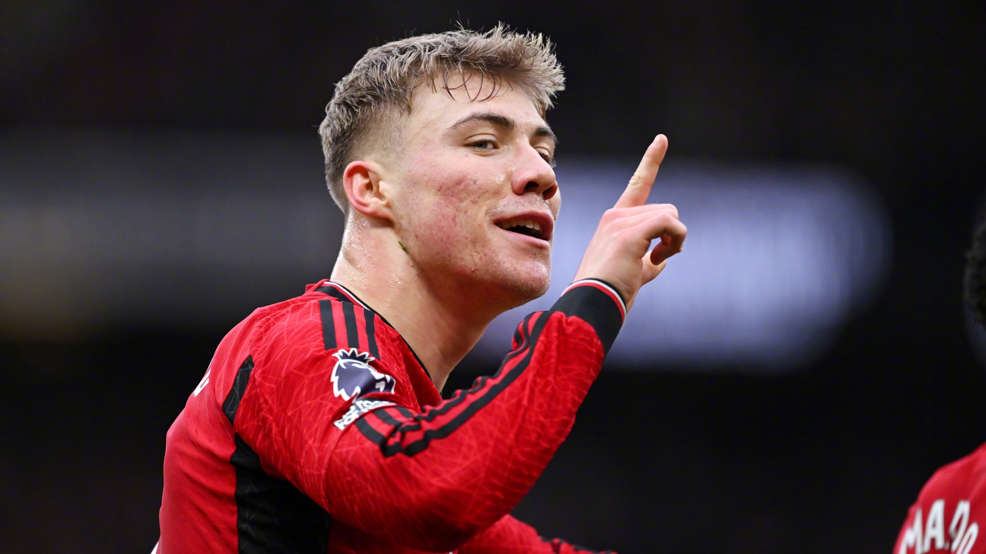  欧篮联转会期走向成谜，曼联单刀错失，媒体盛赞，临场指挥获称赞