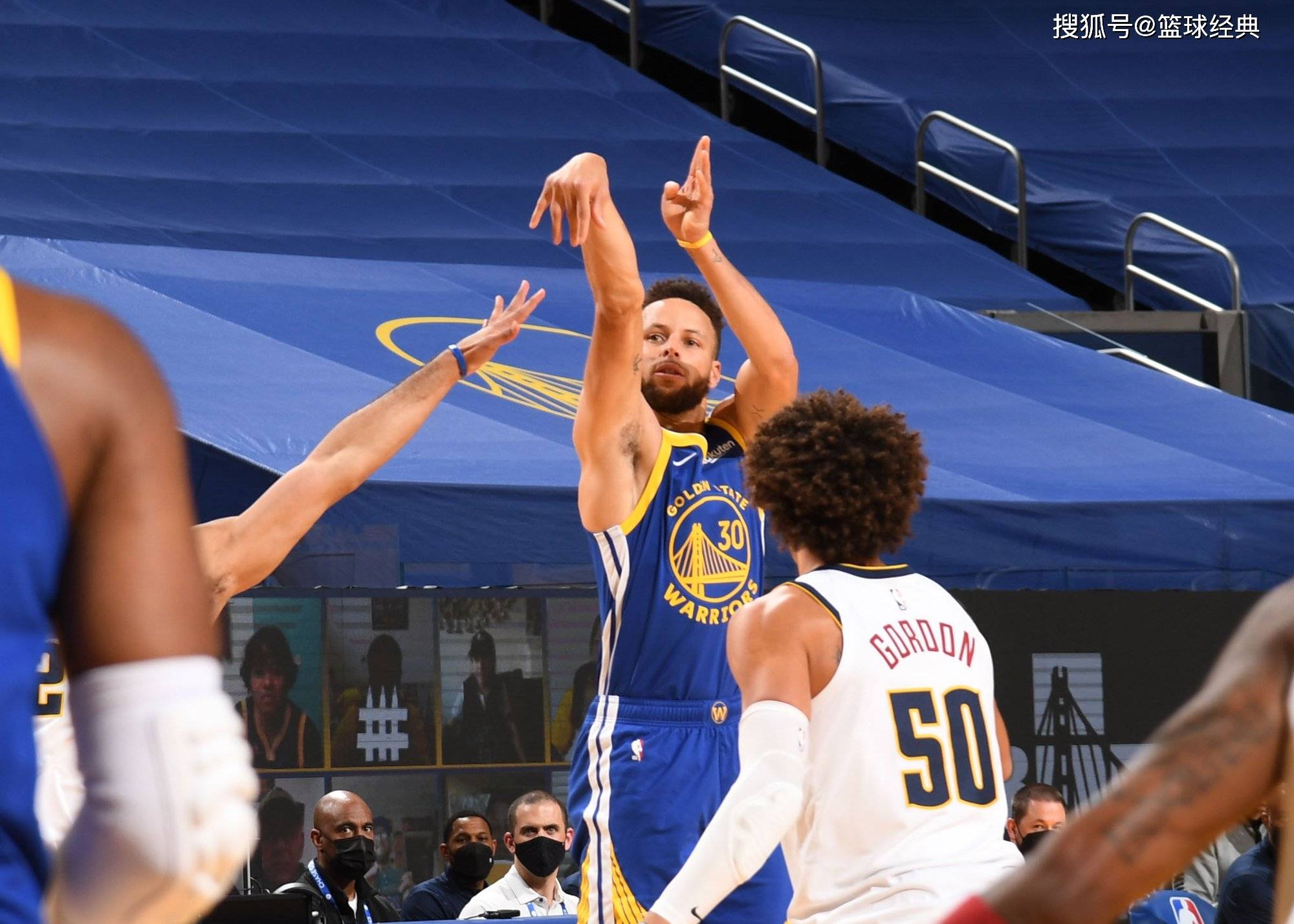 里程碑夜！达拉斯独行侠刷新队史纪录，意甲转会期刷纪录，球迷炸锅，团队化学反应显著的简单介绍